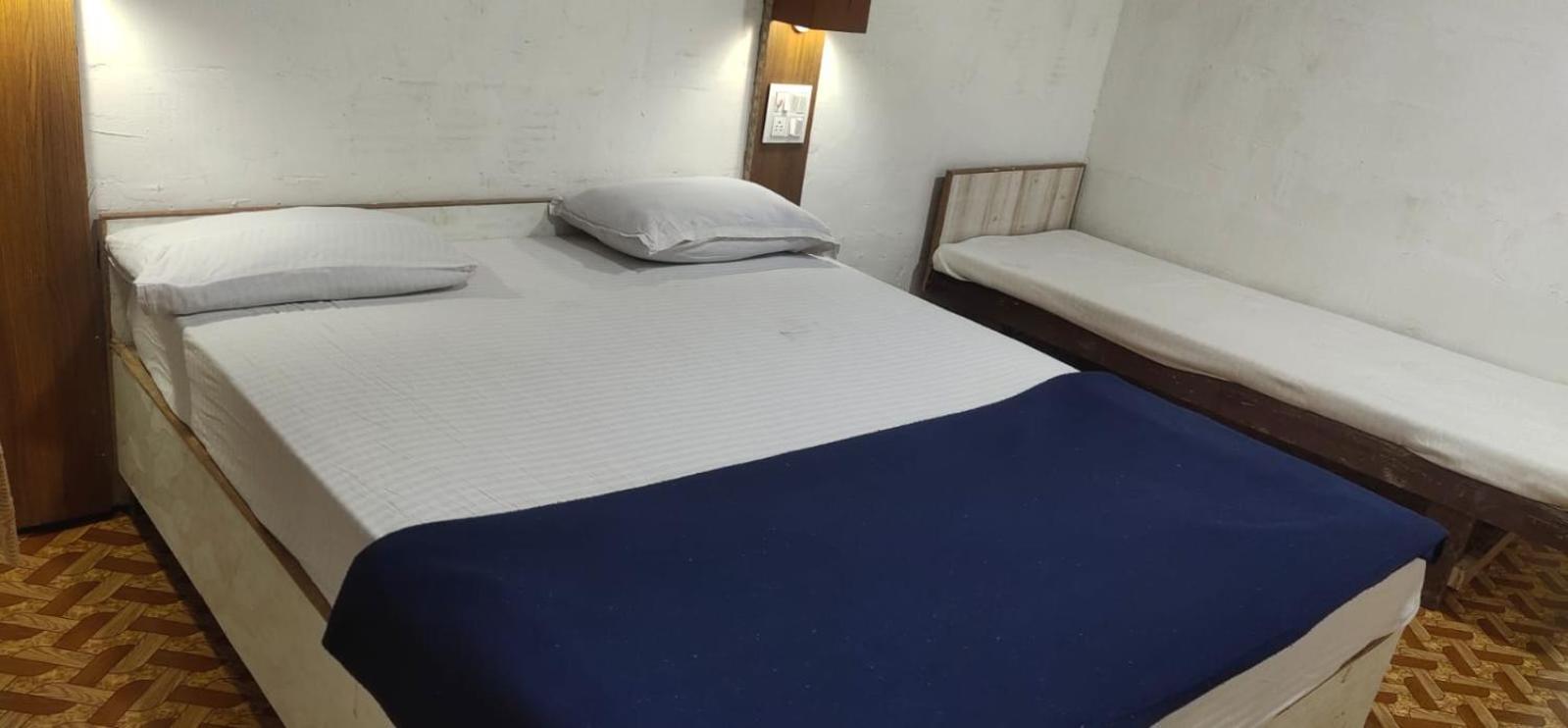Hotel Hilltone Veg Non Veg Matheran Exterior foto